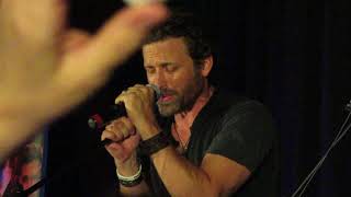 Vancon 2017 SNS Louden Swain - She Waits