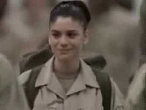 Bud Commercial: Airport Patrons Applaud Returning Troops