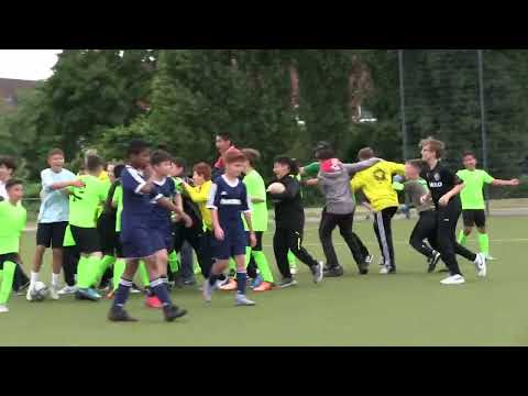 24.Jugend-Pfingstturnier 2022 – FC Karnap 07/27 E1-Junioren Pfingstturnier Sieger 2022