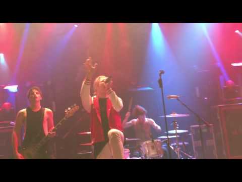 I See Stars (Live Chicago) -  Ten Thousand Feet