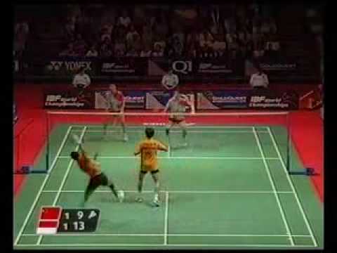 Badminton WC 2003 MD semifinal; one player vs two players