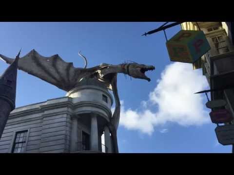 Flame throwing fire breathing dragon at Diagon Alley, Harry Potter, Universal Orlando