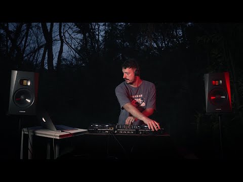 Hard Techno Mix / GT HNGR / by @deepshapes