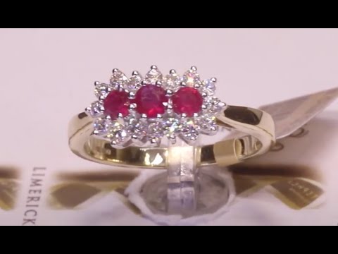 #96616 | D0.38ct | Ruby and Diamond Cluster Ring | 9ct Yellow Gold