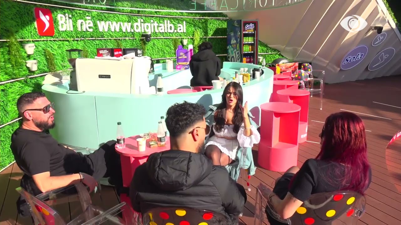 Mendoj se Ina ka ndjenja për Keijsin/ Aleksandra bisedon me banorët