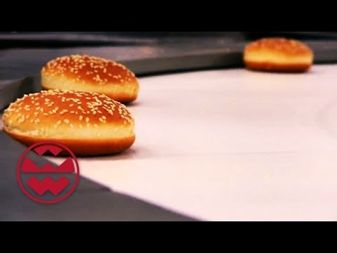 Making burger buns - World of Wonders
