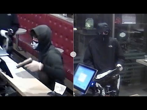 Spijkenisse: Gewapende jongens overvallen fastfoodrestaurant