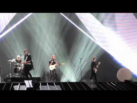 ESCKAZ live in Dusseldorf: A Friend In London (Denmark) - New Tomorrow (Denmark)