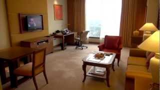 preview picture of video 'Shangri-La Hotel Chiang Mai Executive Suite 11-13,03,2012'