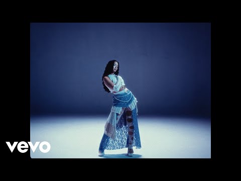 RIZA - Easy (Official Video)