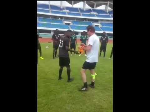 Zambia vs comoros couch aljovi sanovic dancing #kingskangwa #mwepu#caf