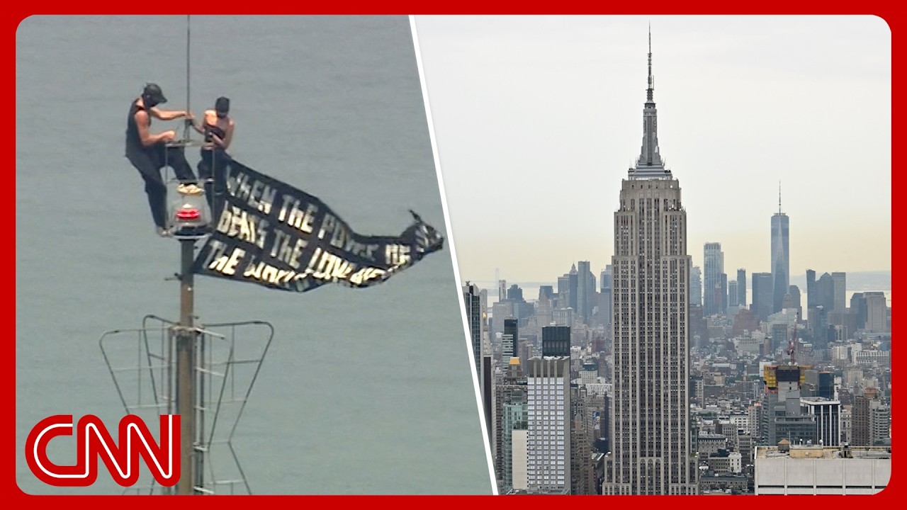 2 protestors climb Empire State Building for apparent proposal