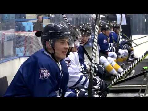 JÉGKORONG: EBYSL-BAJNOK A MAC JUNORCSAPATA