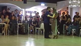 Video thumbnail for Jose Fernandez e Martina Waldman • Milonga del Barrio • 10/11/17 • 2 di 4