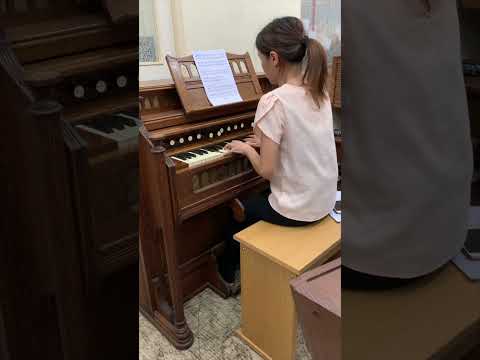 Ritornello from Rossini’s Petite mess solennelle (harmonium demonstration by Dr. Anne Lam)