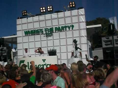 Axwell @ Kallis, Visby 20/7 2010 - Meich Clocks vs How soon is now (Acapella