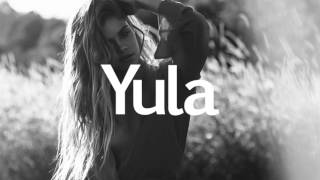 Blossom Dearie - Plus Je T'embrasse