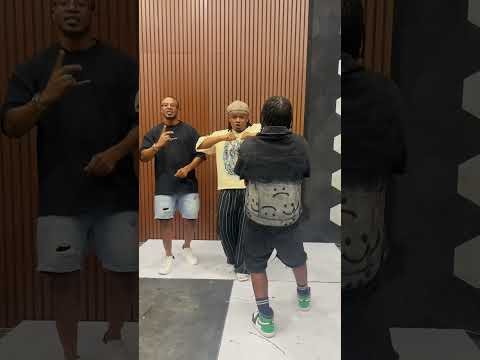 #fitingi #marioo #dance  #moccogenius #alikiba #whozu #fitting #matching #dancing #music #funny