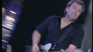 Porqué no ser amigos? El canto del loco + Hombres G