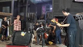 Download lagu Mengejutkan semua bila Wak Mustar muncul dari celah sawit.. lagu muda mudi zaman silam Hidup Bersama mp3 Download lagu Mengejutkan semua bila Wak Mustar muncul dari celah sawit.. lagu muda mudi zaman silam Hidup Bersama mp3