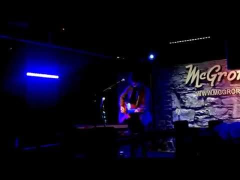 Ryan McMullan - Listen (Live)