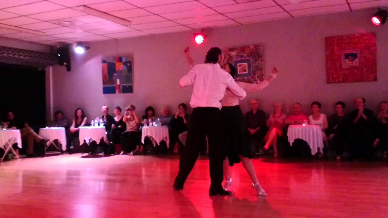 Video thumbnail for Chacarera musique Fortuna, fama y poder par Peteco Carabajal. Danse Erna Santiago Giachello