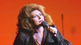 Rocío Jurado interpreta «Mi amante amigo» (1986)