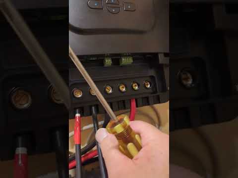 renogy rover 60A not charging