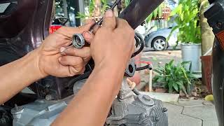Replace carburetor Honda Dream II Thailand 20250907_163625