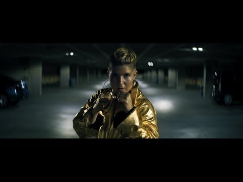 Daphne Willis - Hustle feat. Gizzle (Official Music Video)