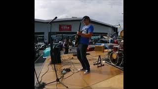 Improvising over a well known Eric Clapton&#39;s song🎸 - LIVE guitar solo