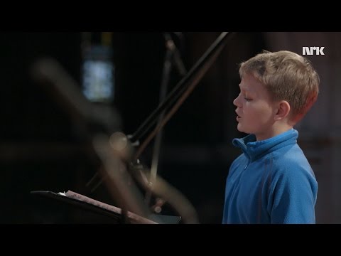 Treble Aksel Rykkvin (12y) and the Orchestra of the Age of Enlightenment - NRK TV English subtitles
