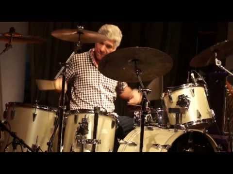 SNOWY WHITE & FRIENDS | The Answer