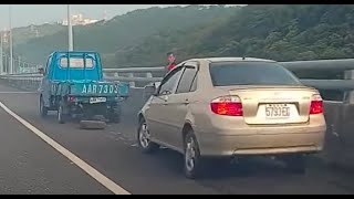 [問卦] 高速公路開放路肩路段 遇故障車怎辦