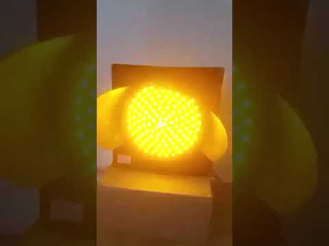 FANCY LIGHT GREEN YELLOW 0.090ct かざれ RD FANCY LIGHT GREEN YELLOW 0.090ct かざれ RD