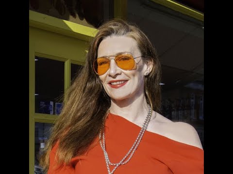 Executive chef Laura Bridge will be showing you how to ... - YouTube