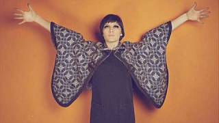 Cate le Bon - Me oh my