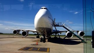 preview picture of video 'Amazing flight and scenery Buenos Aires-Patagonia and lakes Aerolineas Argentinas Boeing 737-800'