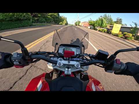 Thumbnail for Riding the 2023 BMW G310R to the Multnomah Athletic Club - POV [RAW AUDIO] by BMW G310R
