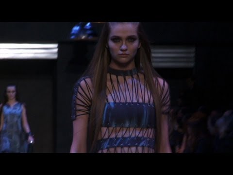 Milan / Versus Ready-To-Wear Fall/Winter 2012/13 (fashion show)