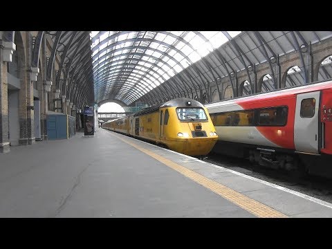 (HD) Network Rail NMT HST 43062 + 43013 leave London Kings Cross on 1Q06 for Cambridge. 22.01.18