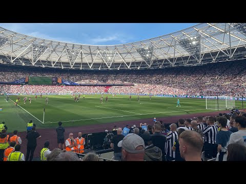 Forever blowing bubbles pre game West Ham United v Newcastle United - Premier League 08/10/23