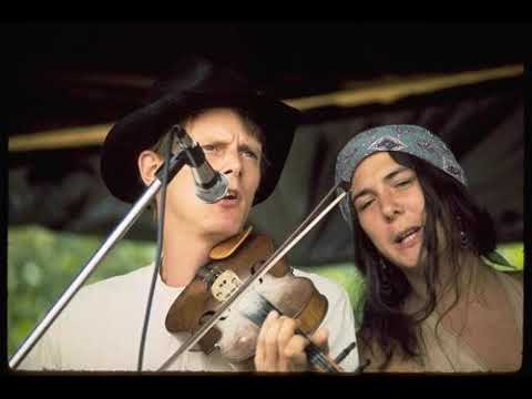 Highwoods Stringband 1976 Delaware Bluegrass Festival, Gloryland Park, Bear, DE Set 1