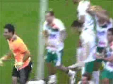 Gol do goleiro Lauro.