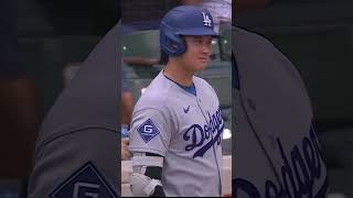 Shohei Ohtani gives Shota Imanaga a look after the first pitch ????