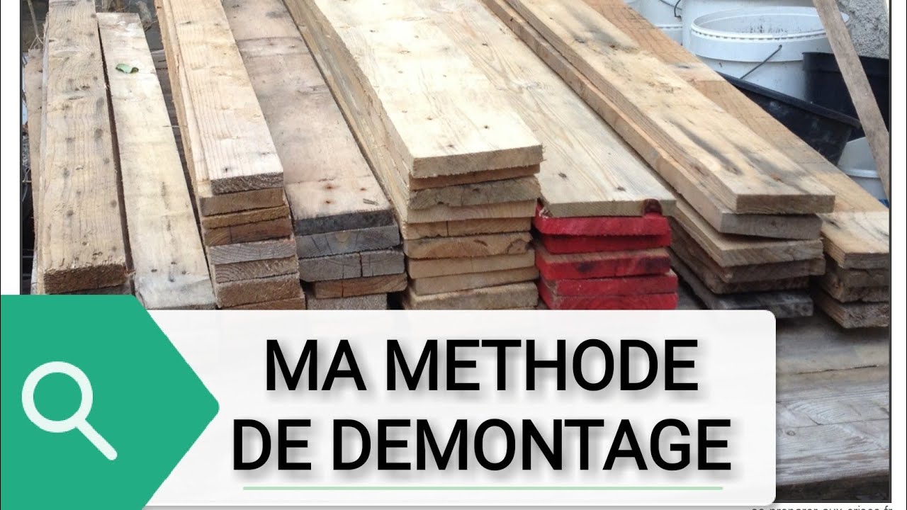 Démonter les palettes avec un marteau et de l'eau !!