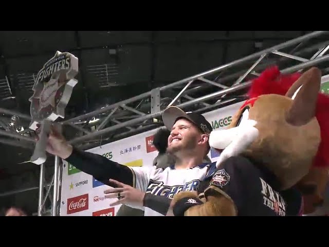 ファイターズ・レアード選手ヒーローインタビュー 2016/6/10 F-T