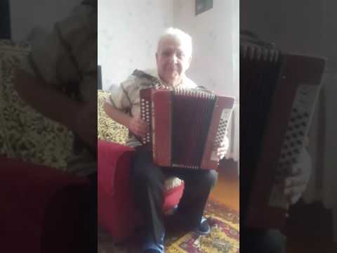 Russian Folk songs with Garmon (Bayan instrument). / Anatoli Petrovich Liashkov
