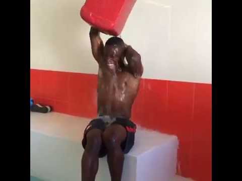 Ghana star striker Abdul Majeed Waris Ice bucket challenge