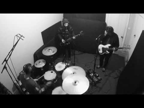 Khan - Red Earth (Pseudo Mind Hive Cover) Live @ Vagabond Studios